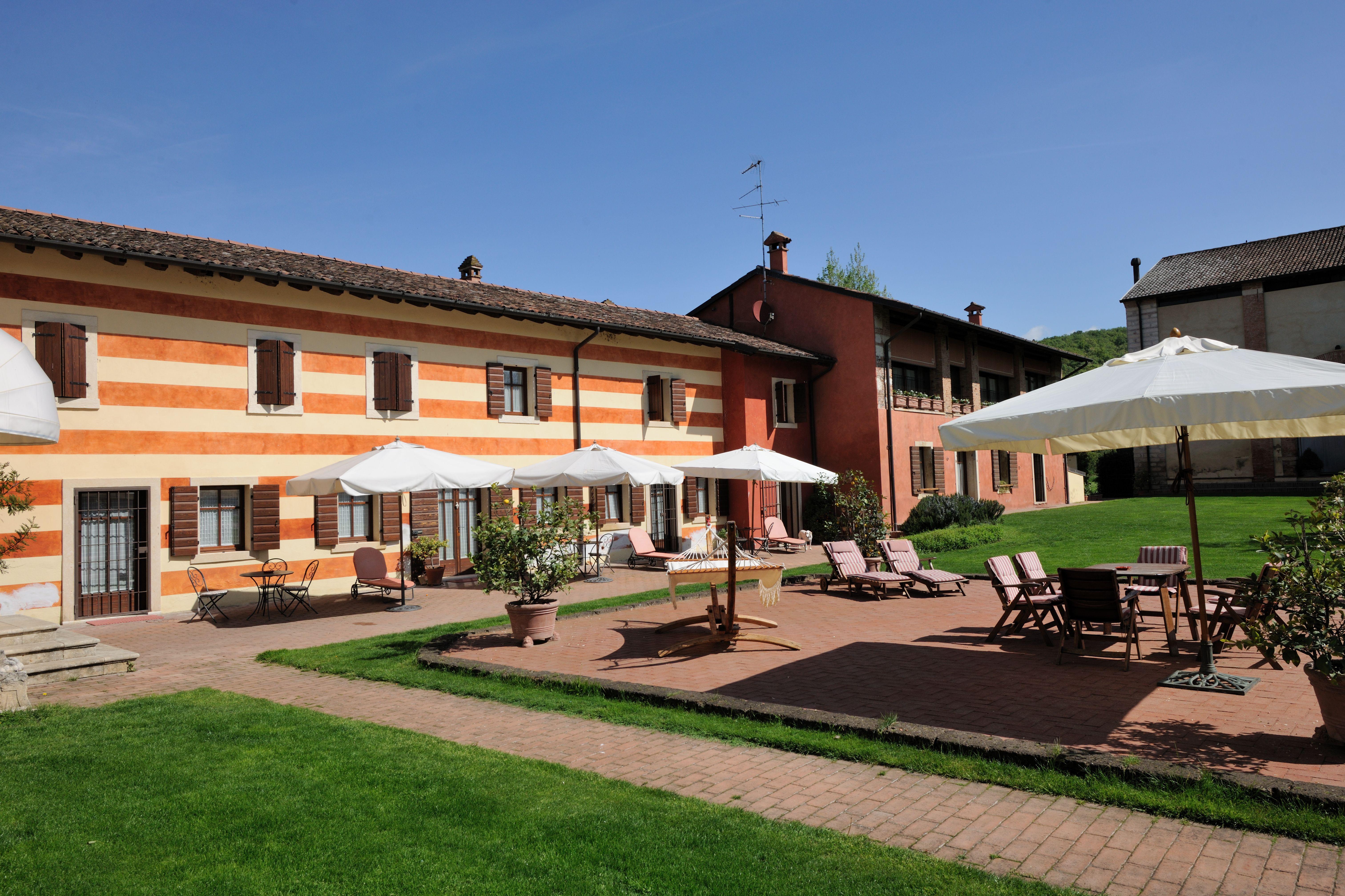 Gasthaus Musella Winery&Relais San Martino Buon Albergo Exterior foto