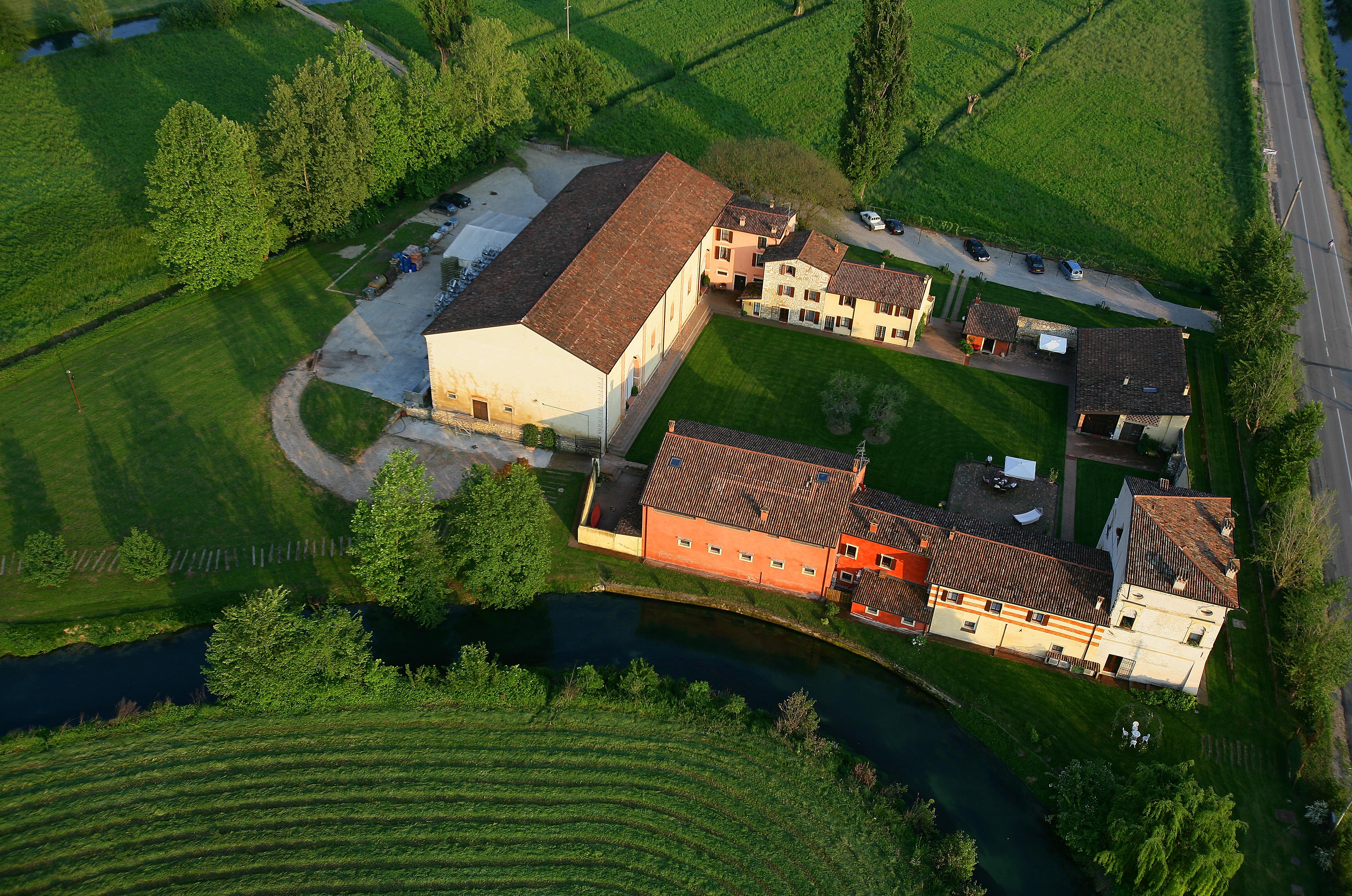 Gasthaus Musella Winery&Relais San Martino Buon Albergo Exterior foto